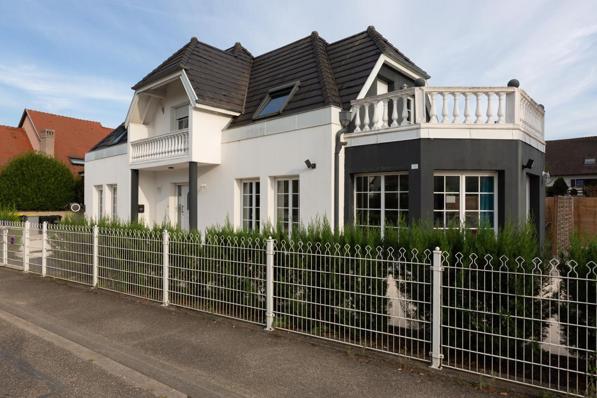Gites Spa Strasbourg - Villa Ours - Spa Prive, Sauna, Borne D'Arcade, Babyfoot Ittenheim Kültér fotó