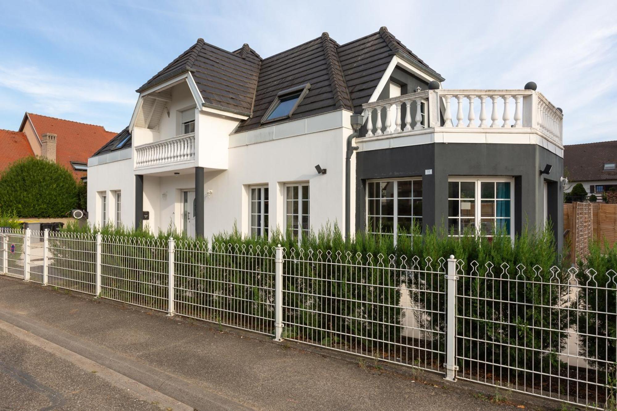Gites Spa Strasbourg - Villa Ours - Spa Prive, Sauna, Borne D'Arcade, Babyfoot Ittenheim Kültér fotó
