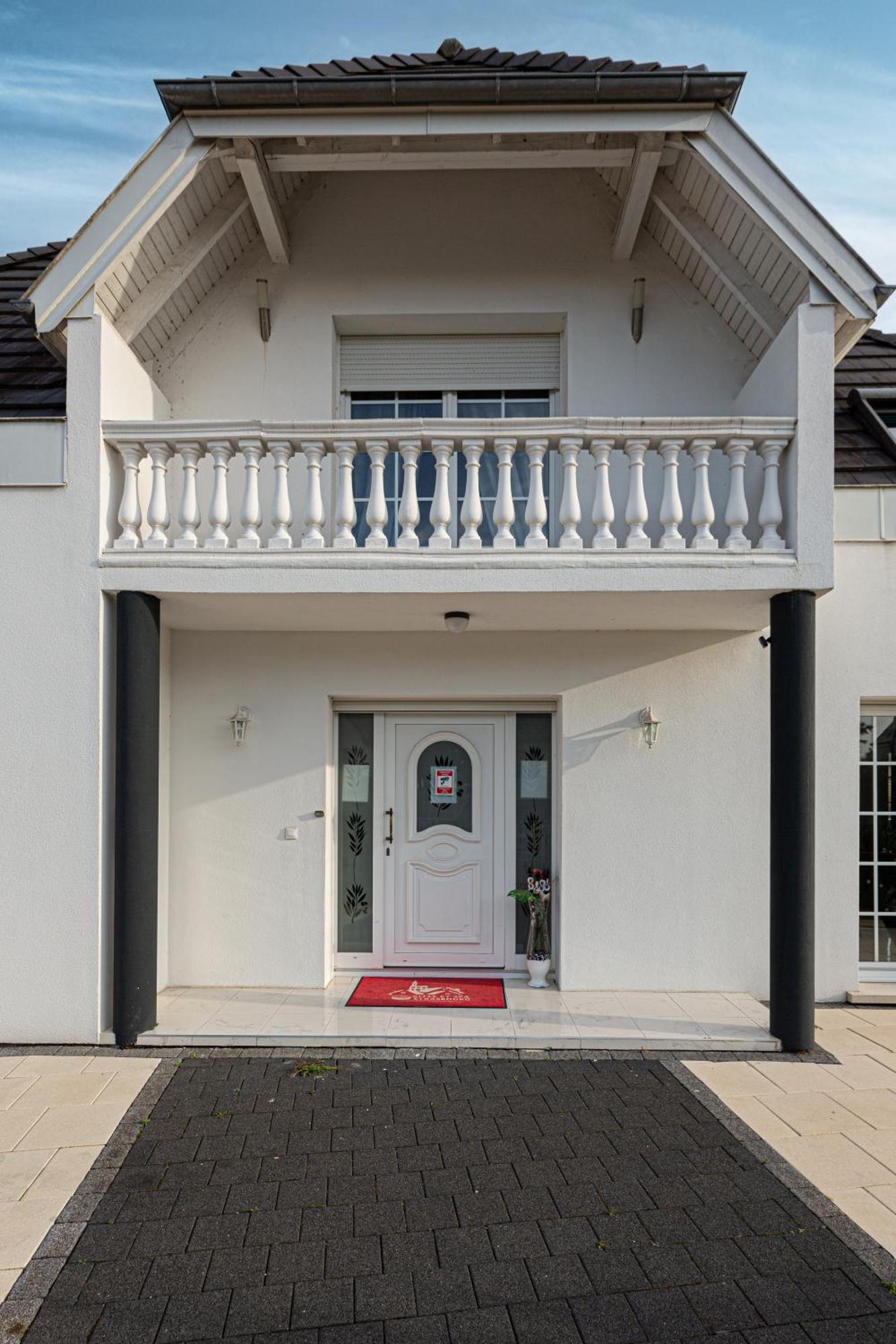 Gites Spa Strasbourg - Villa Ours - Spa Prive, Sauna, Borne D'Arcade, Babyfoot Ittenheim Kültér fotó