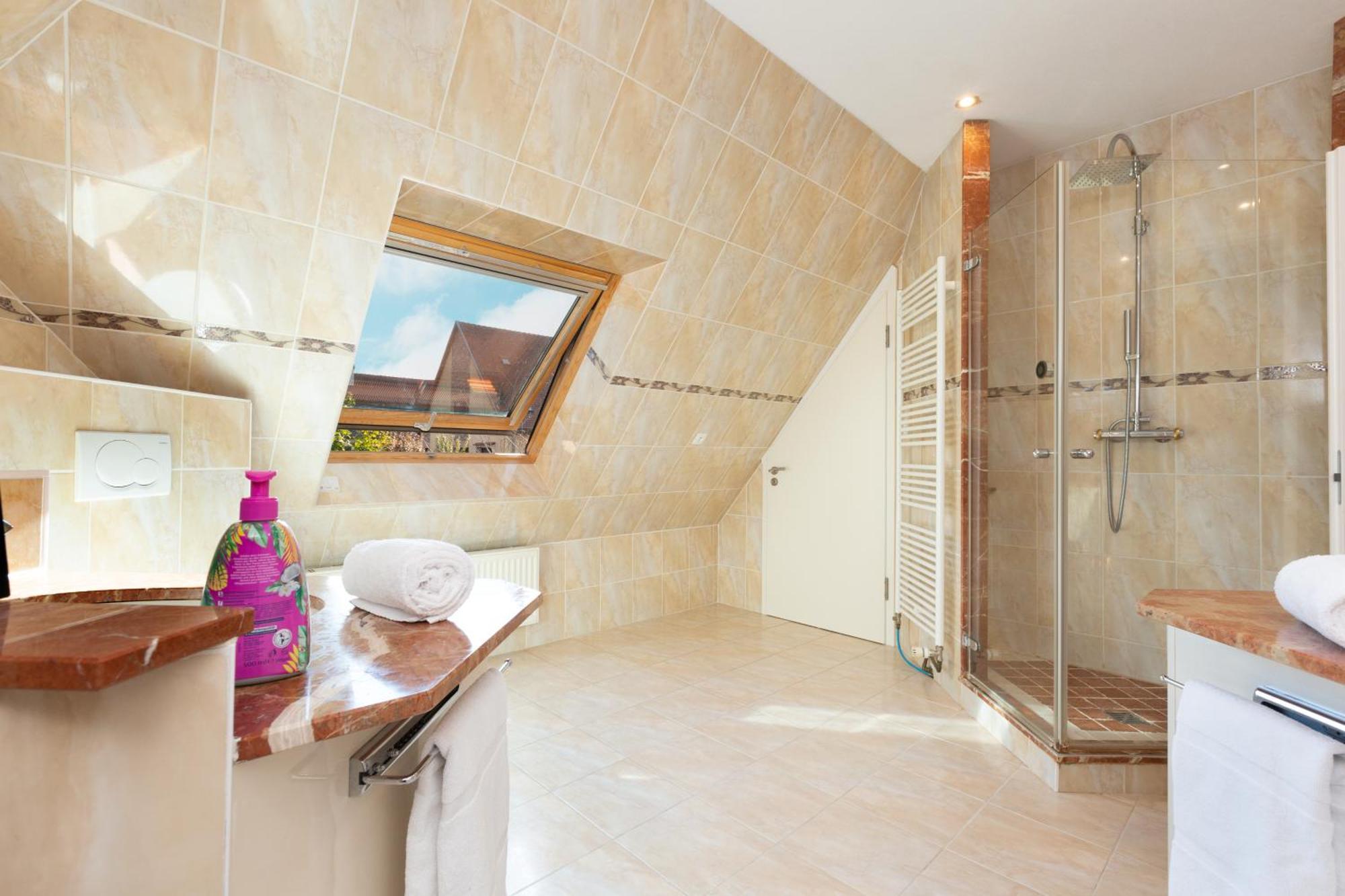 Gites Spa Strasbourg - Villa Ours - Spa Prive, Sauna, Borne D'Arcade, Babyfoot Ittenheim Kültér fotó